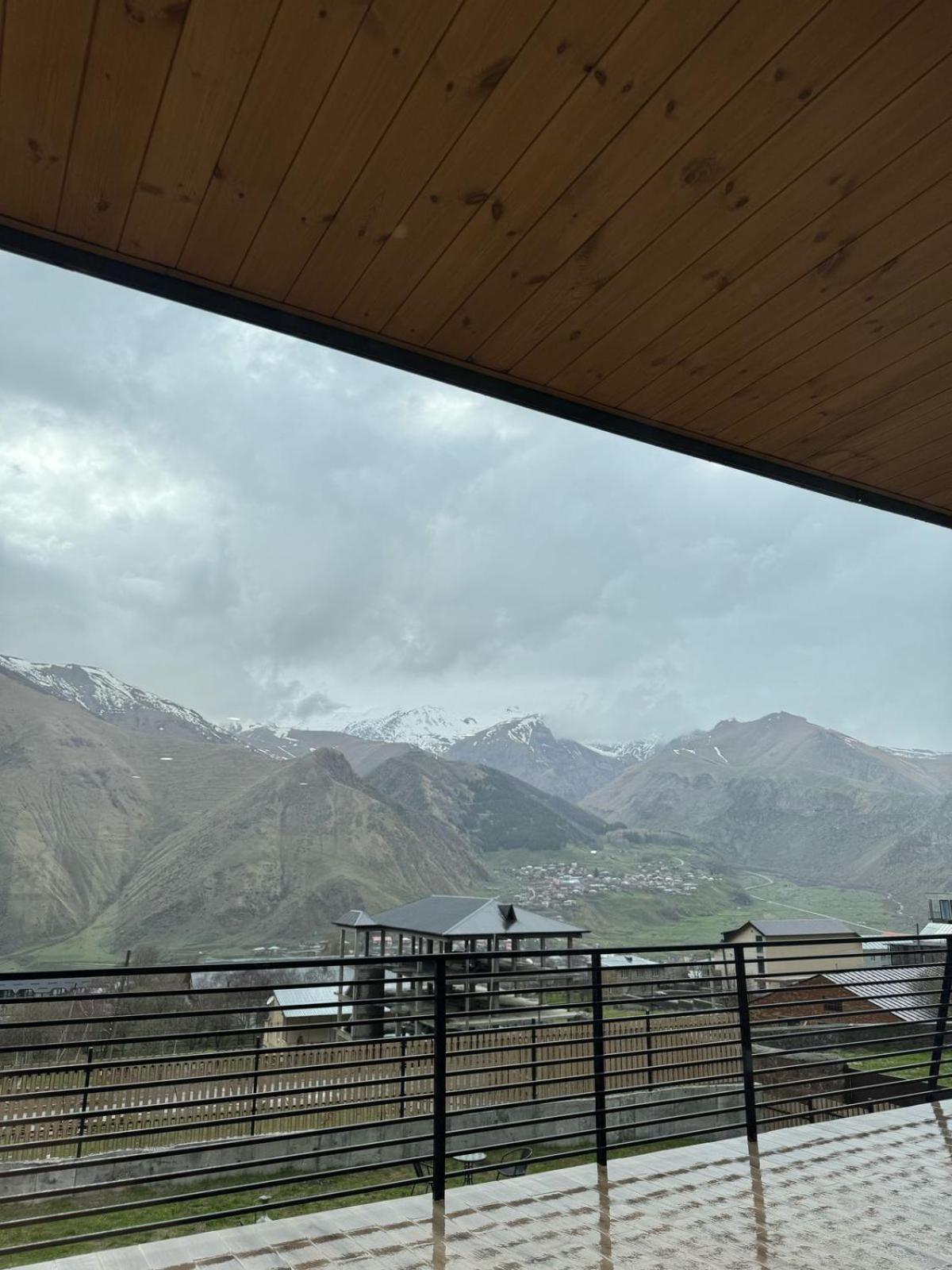 Kazbegi Hotel Grand View Exterior foto