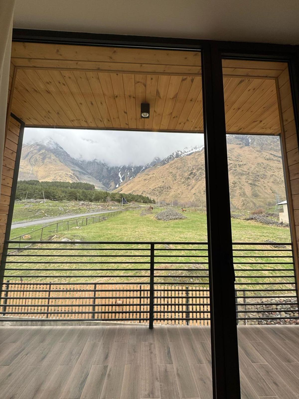 Kazbegi Hotel Grand View Exterior foto