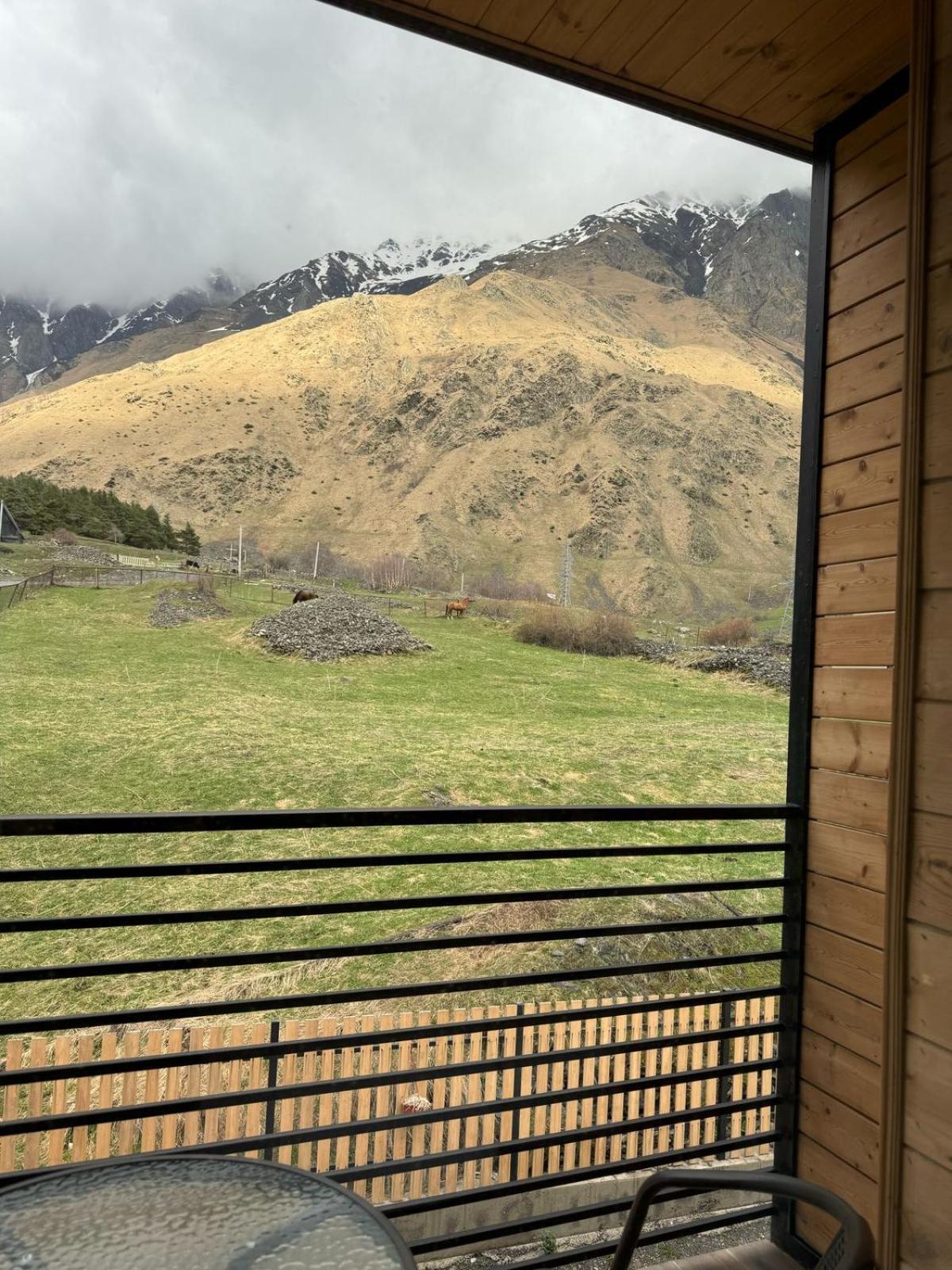 Kazbegi Hotel Grand View Exterior foto