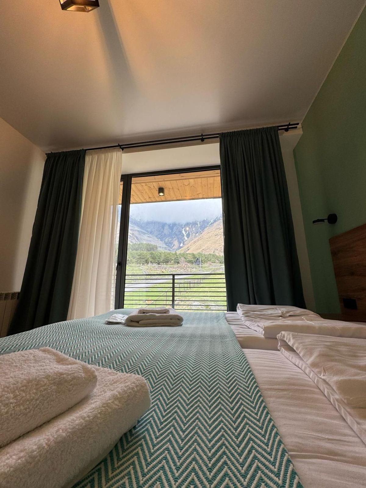 Kazbegi Hotel Grand View Exterior foto